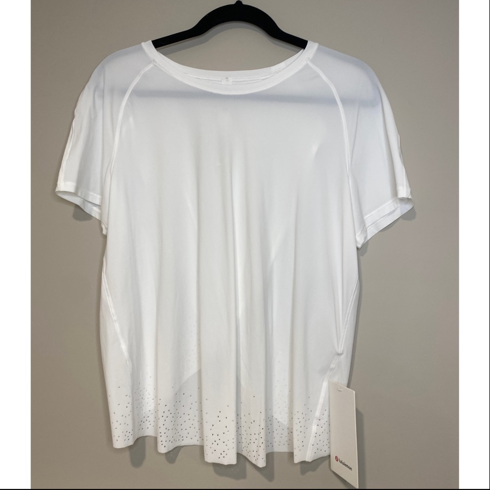 NWT Lululemon QuickPace Short Sleeve Detail + Tulip Back